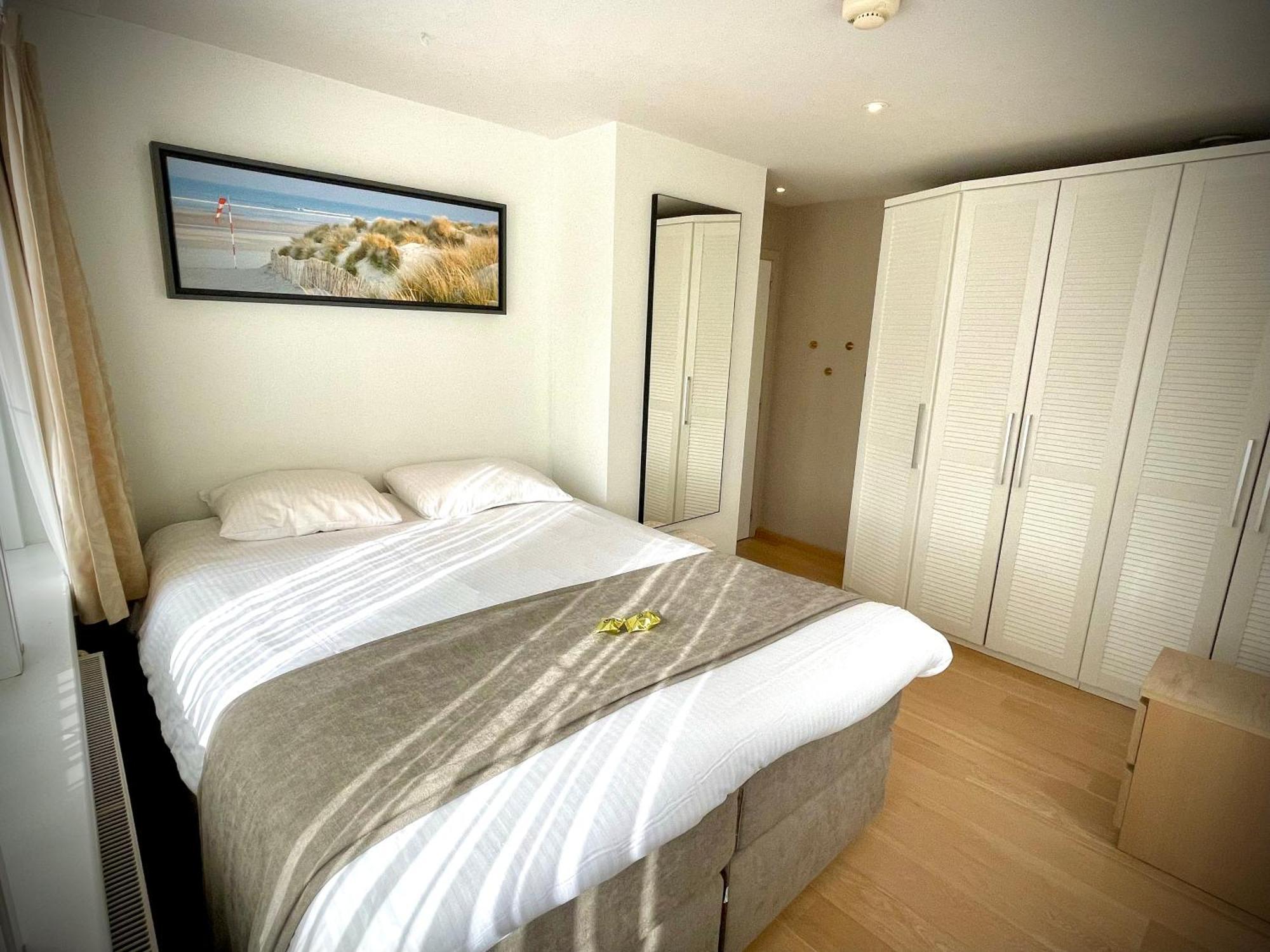 Boutique Hotel 'Hof ter Duinen' Oostduinkerke Chambre photo